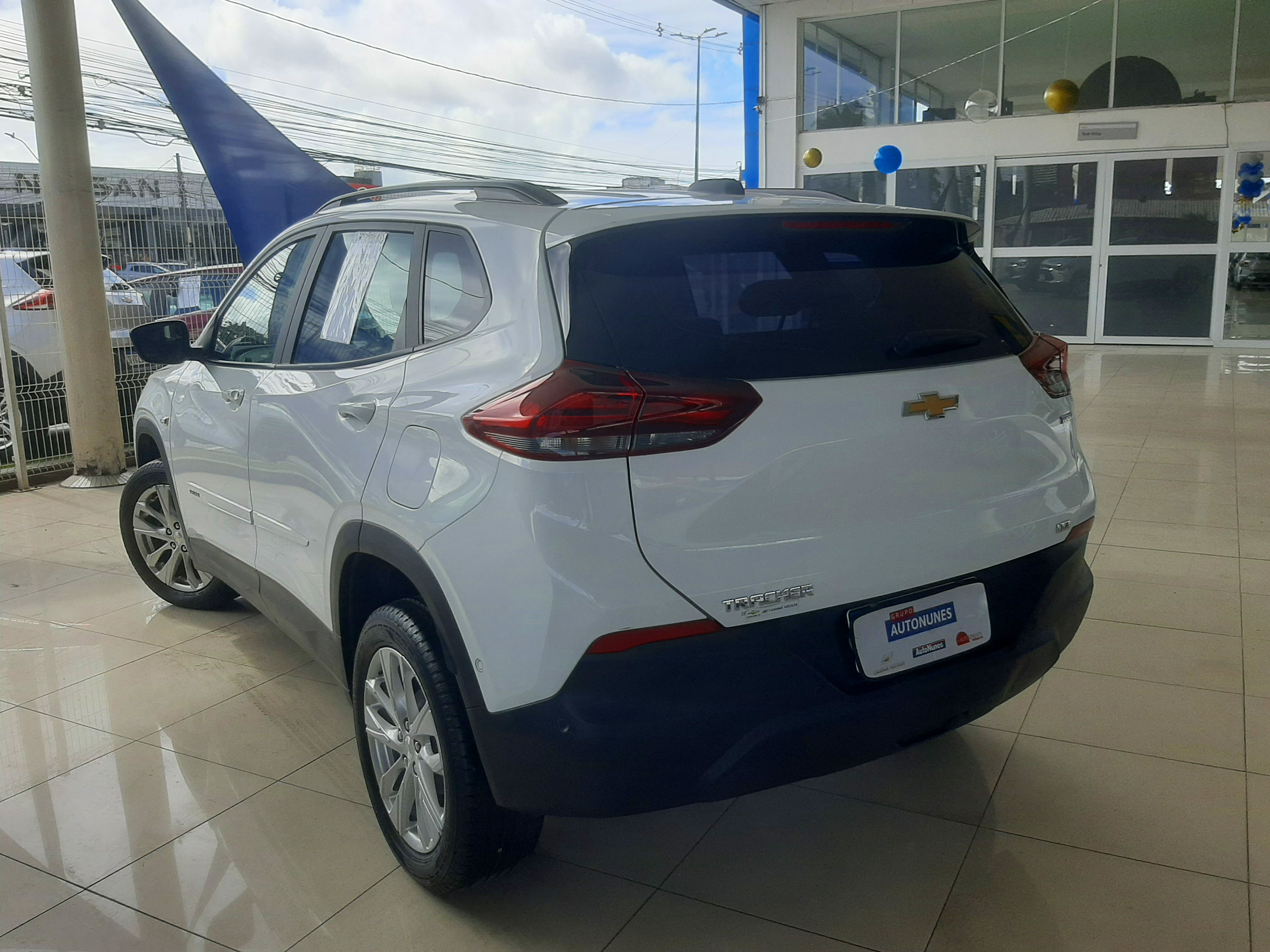 CHEVROLET TRACKER