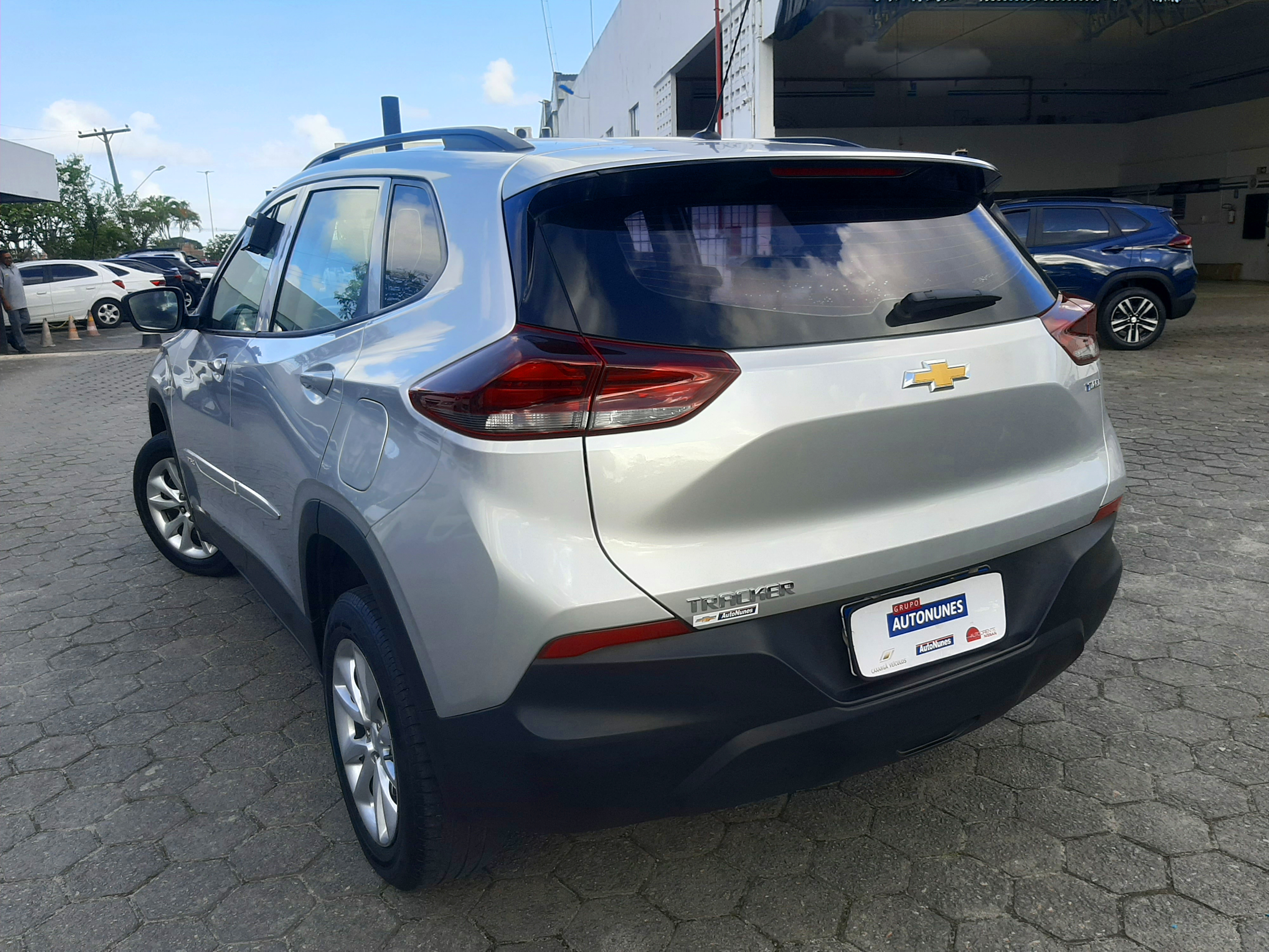 CHEVROLET TRACKER