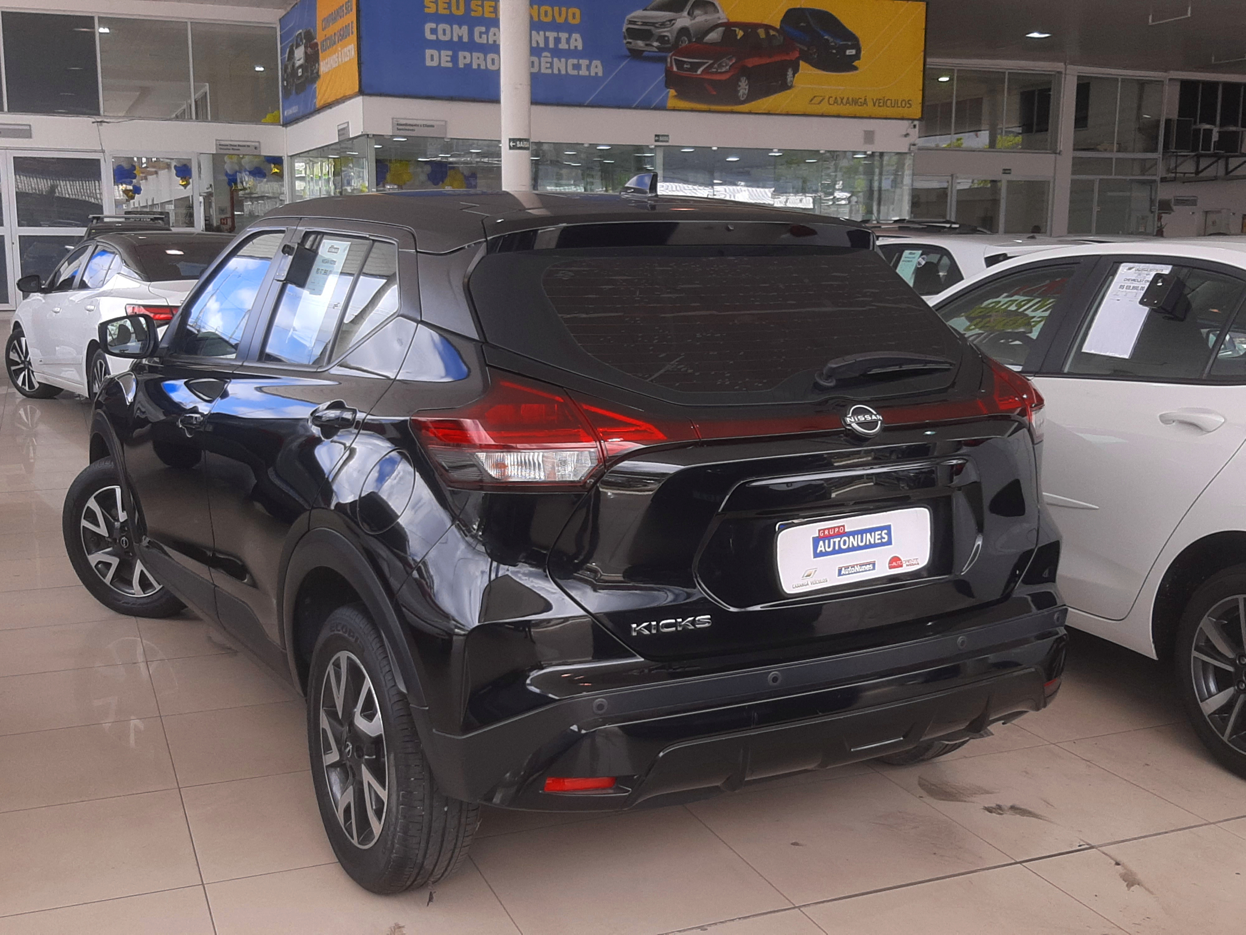 NISSAN KICKS