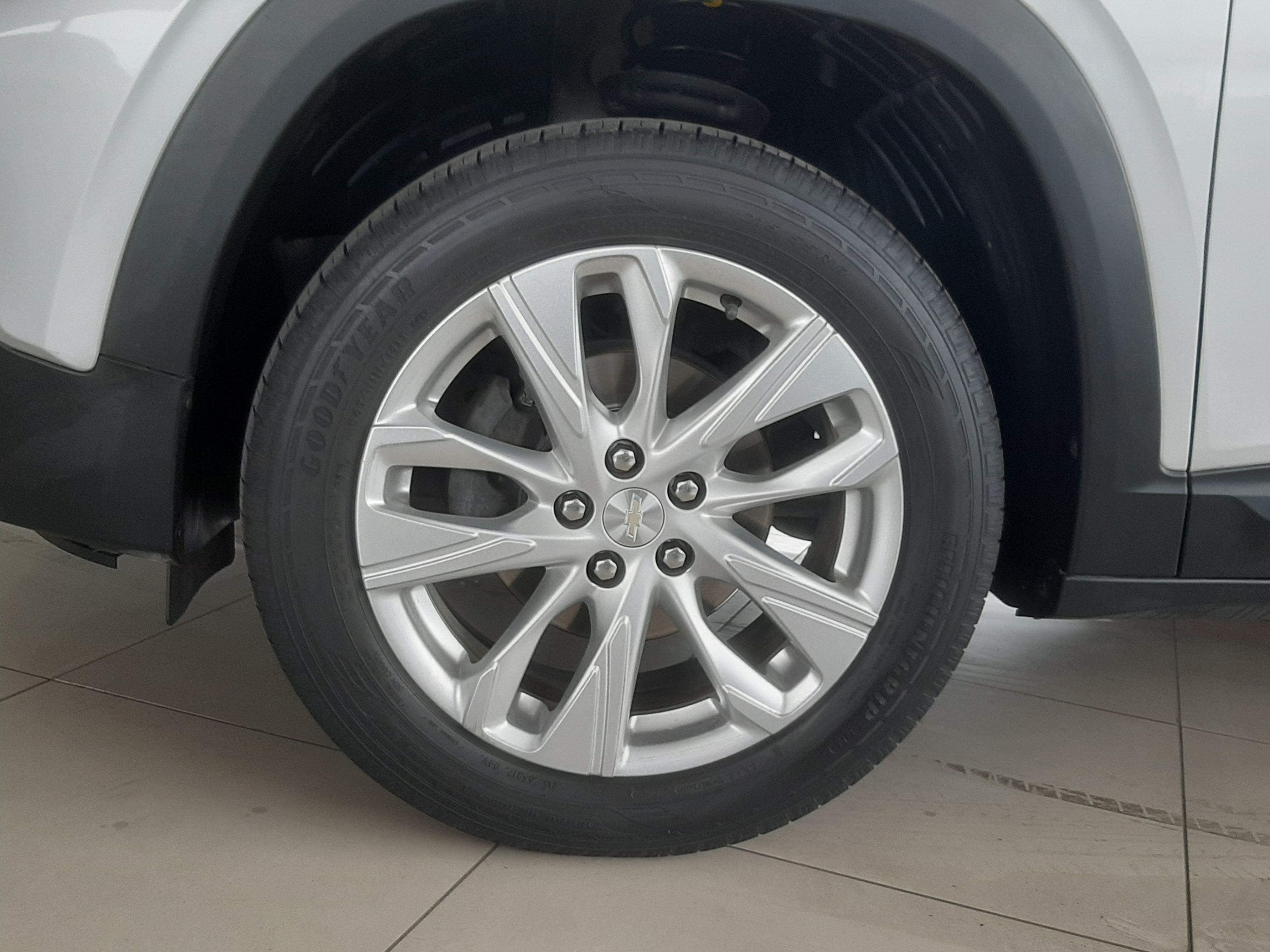 CHEVROLET TRACKER