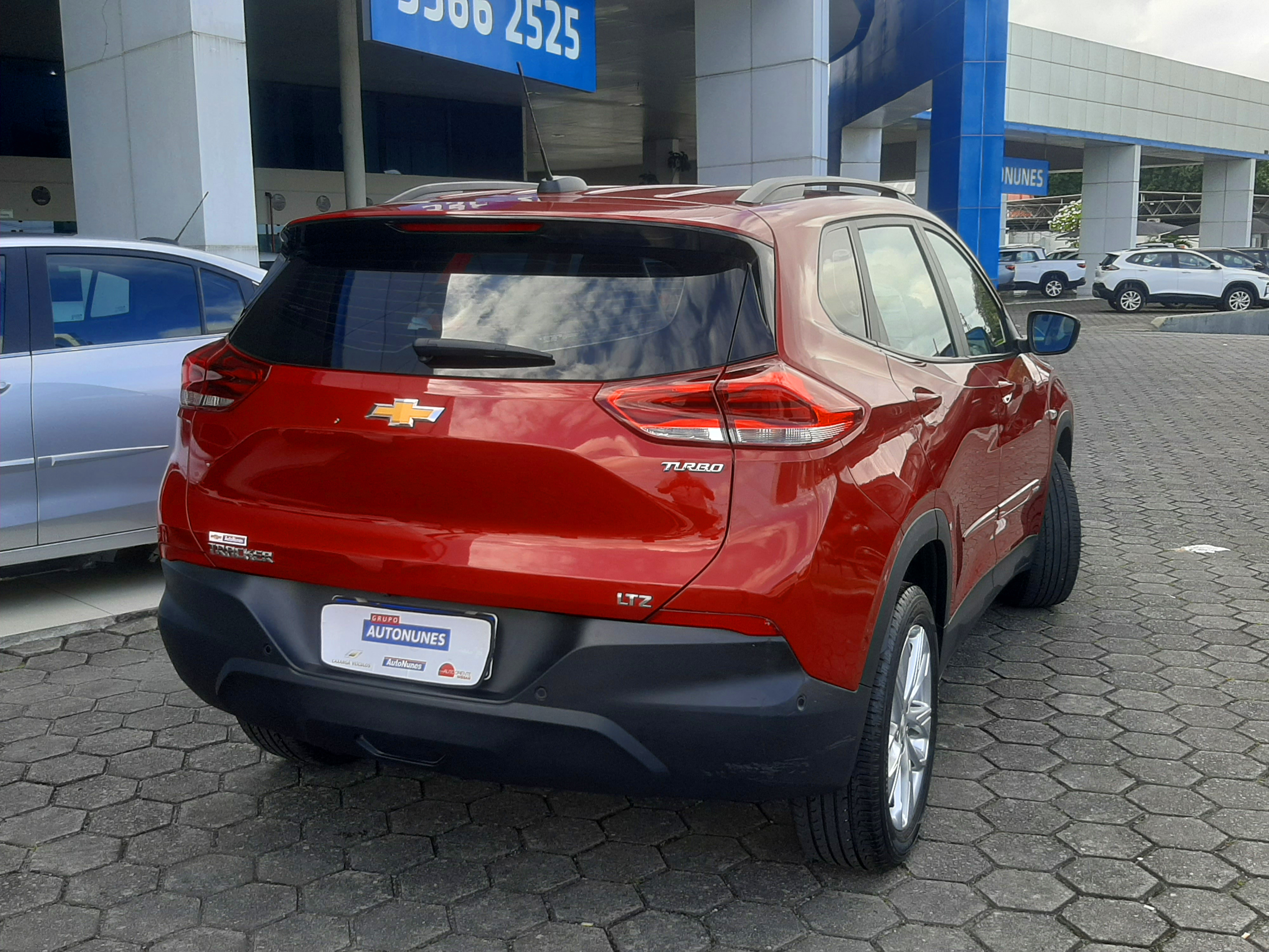 CHEVROLET TRACKER