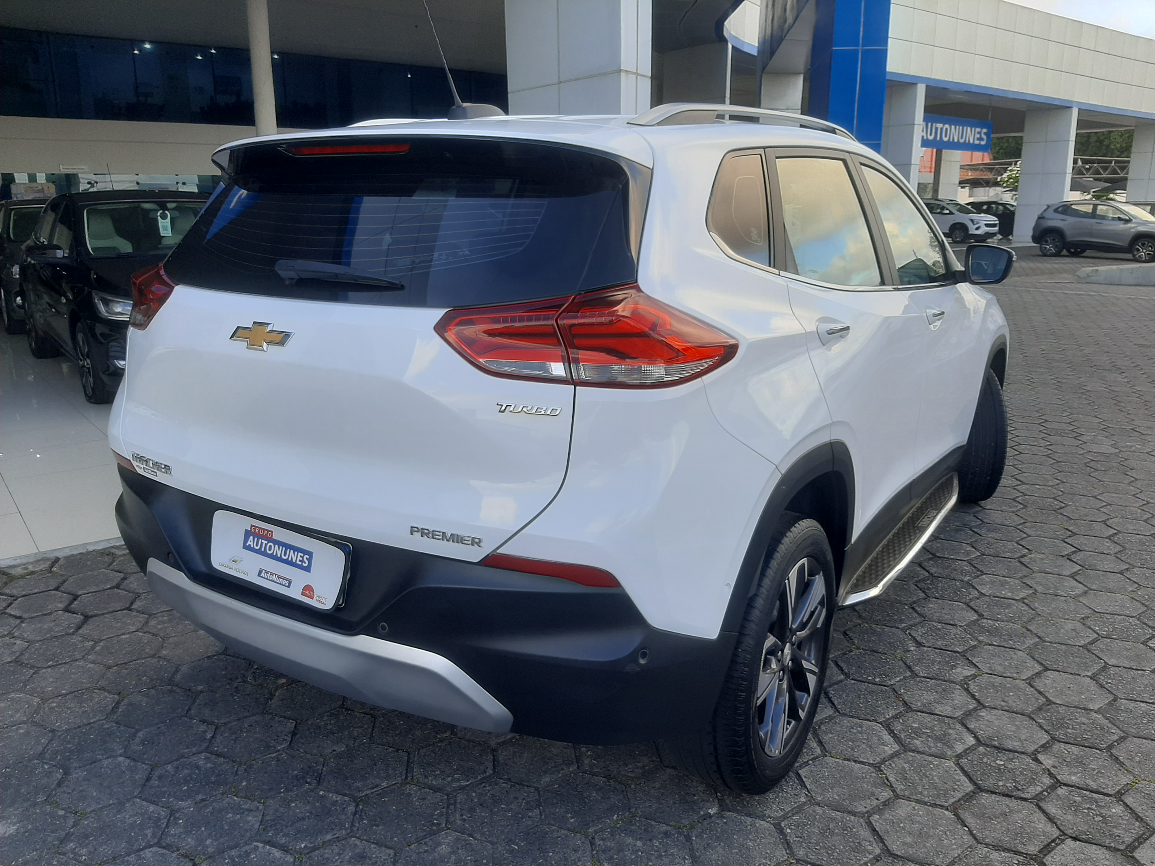 CHEVROLET TRACKER